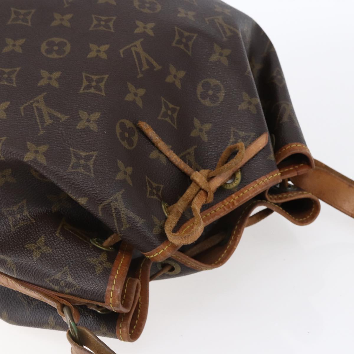 LOUIS VUITTON Monogram Petit Noe Shoulder Bag M42226 LV Auth 146890