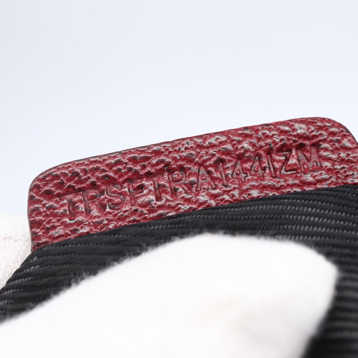 BURBERRY Shoulder Bag Leather Red Gold Auth 146940