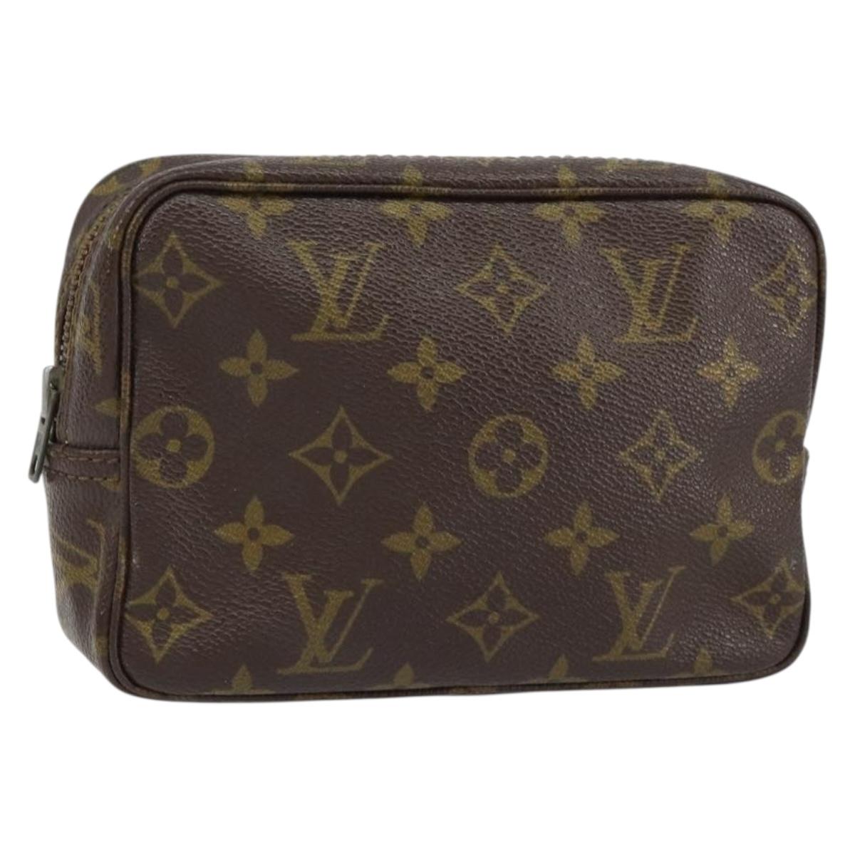 LOUIS VUITTON Monogram Trousse Toilette 18 Pouch M47526 LV Auth 147022