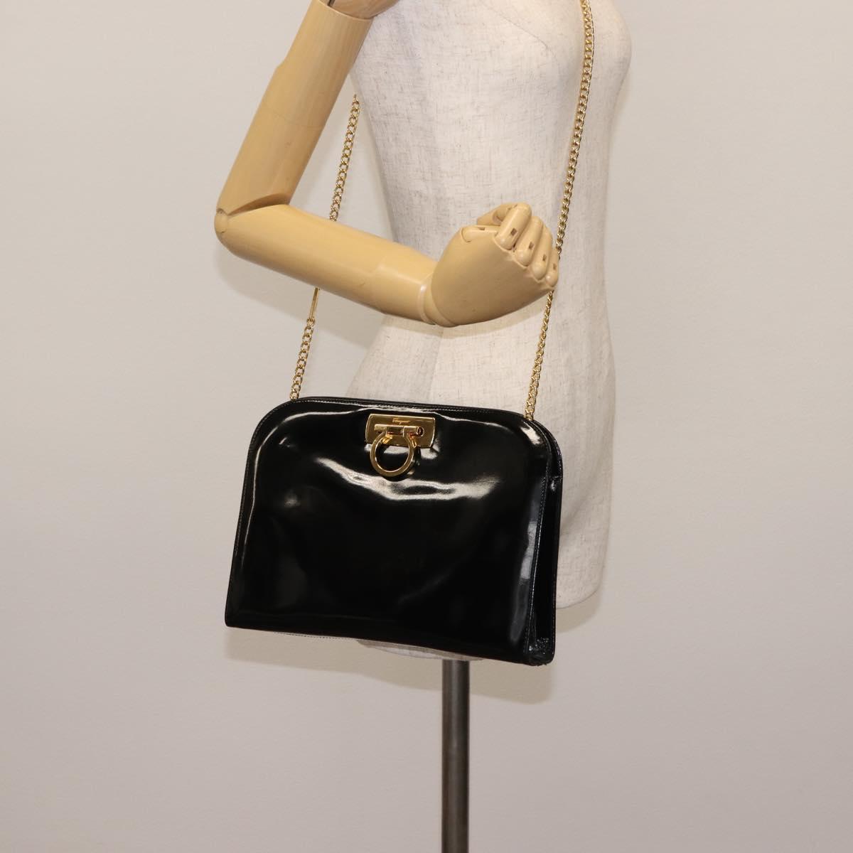 Salvatore Ferragamo Chain Gancini Shoulder Bag Enamel Black Gold Auth 147138