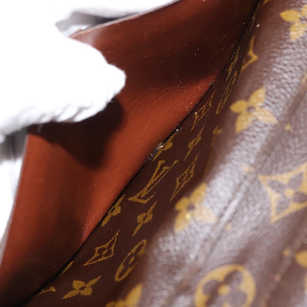 LOUIS VUITTON Monogram Poche Escapade Travel Case M60113 LV Auth 147163