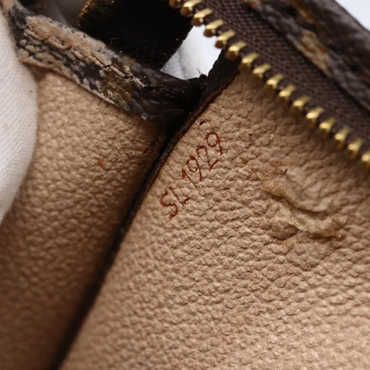 LOUIS VUITTON Monogram Poche Toilette 26 Pouch M47542 LV Auth 147169
