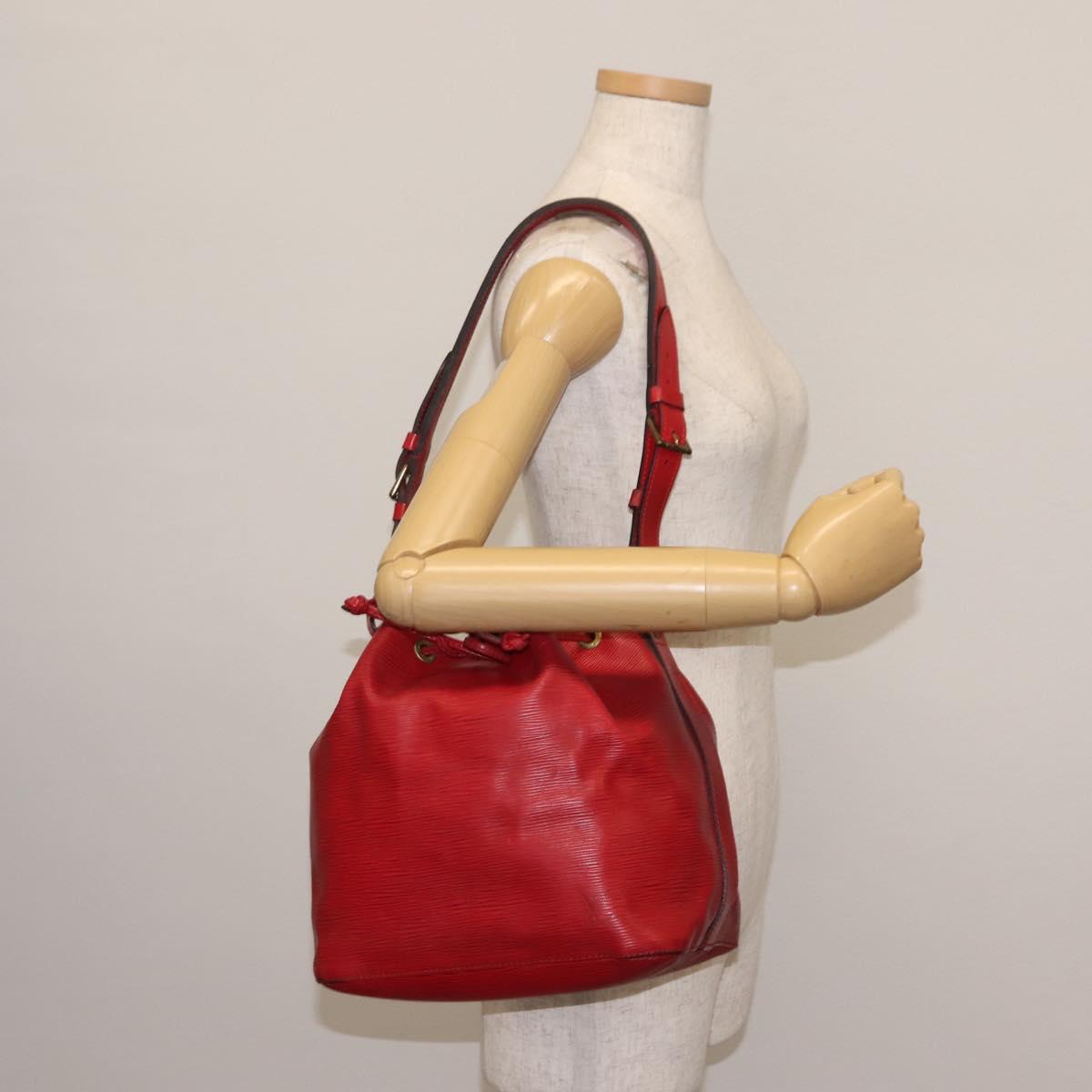 LOUIS VUITTON Epi Petit Noe Shoulder Bag Red M44107 LV Auth 147352