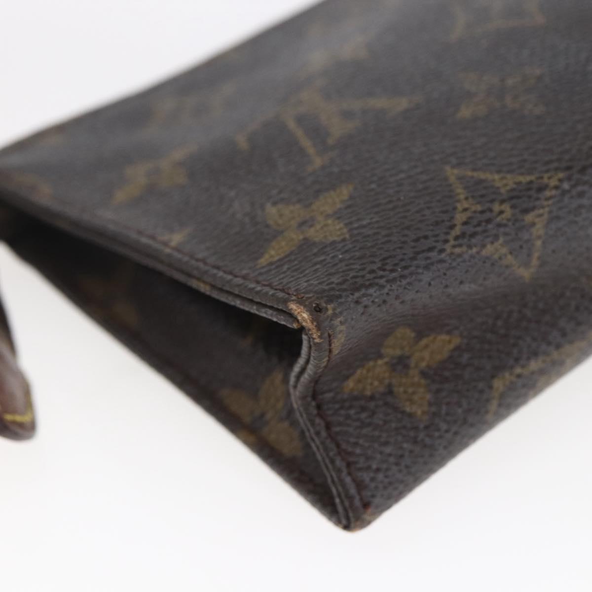 LOUIS VUITTON Monogram Poche Toilette 15 Pouch M47546 LV Auth 147368