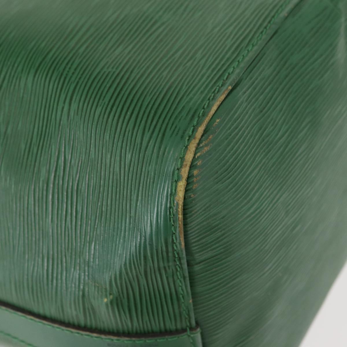 LOUIS VUITTON Epi Petit Noe Shoulder Bag Green M44104 LV Auth 147759