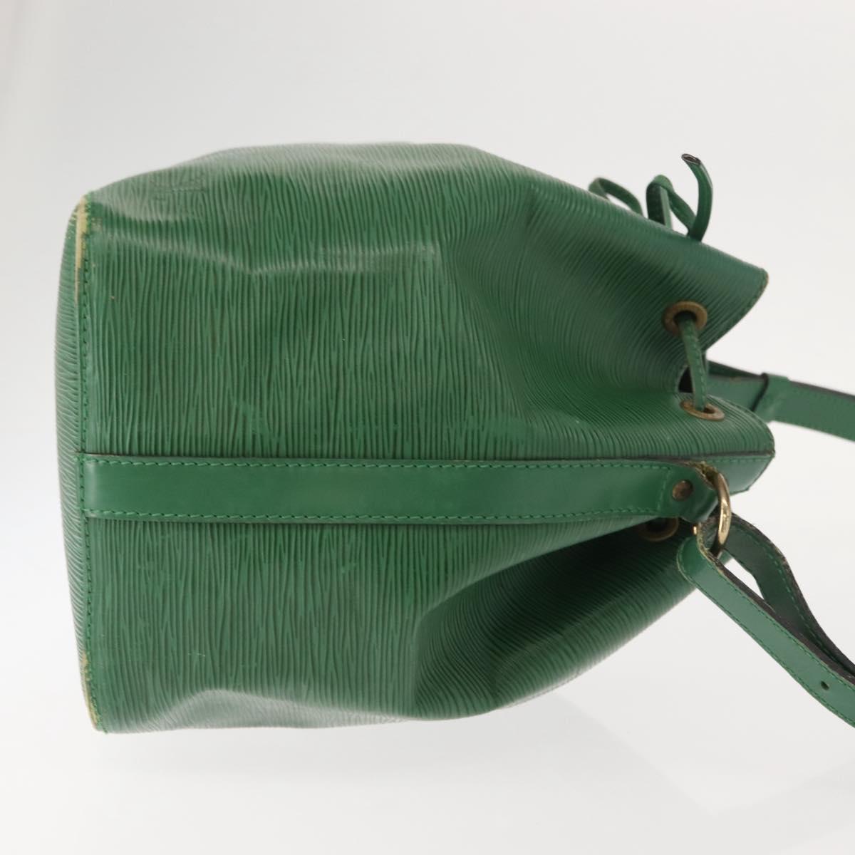 LOUIS VUITTON Epi Petit Noe Shoulder Bag Green M44104 LV Auth 147759