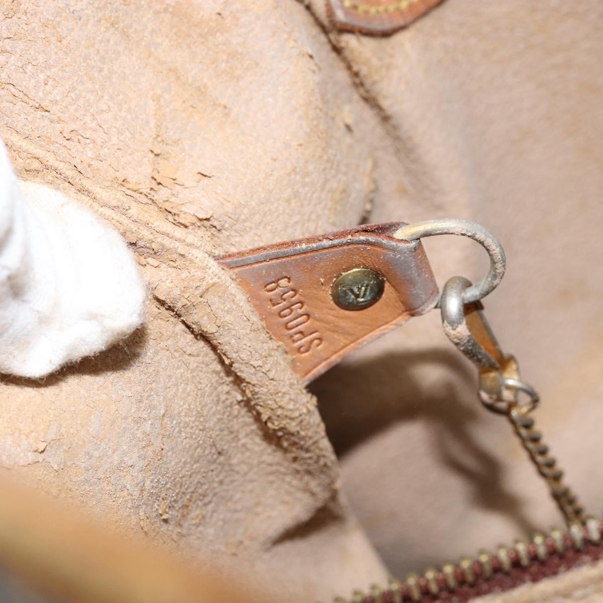 LOUIS VUITTON Monogram Bucket GM Shoulder Bag M42236 LV Auth 147839