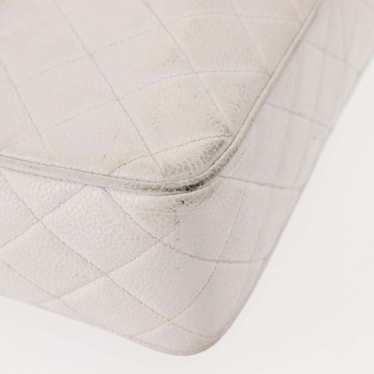 CHANEL Matelasse Chain Shoulder Bag Caviar Skin White Gold CC Auth 148356