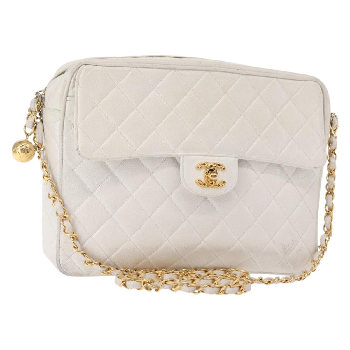 CHANEL Matelasse Chain Shoulder Bag Caviar Skin White Gold CC Auth 148356