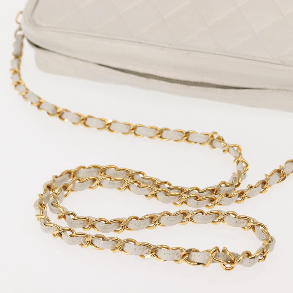 CHANEL Matelasse Chain Shoulder Bag Caviar Skin White Gold CC Auth 148356