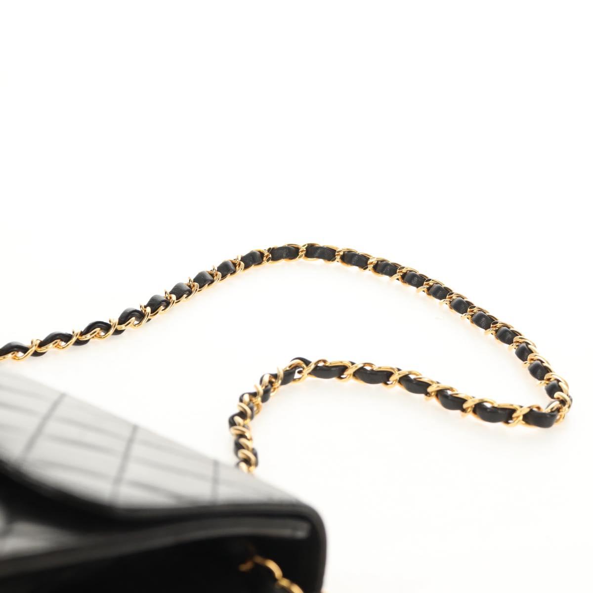 CHANEL Chain Shoulder Bag Lamb Skin Black Gold CC Auth 148654AM