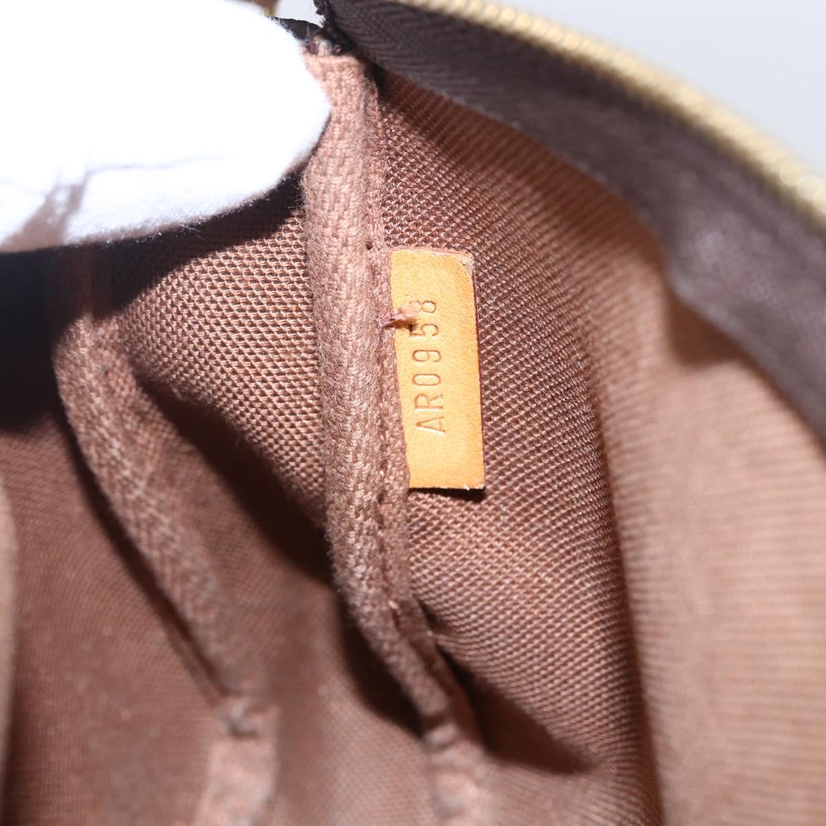 LOUIS VUITTON Monogram Pochette Accessoires Pouch M51980 LV Auth 148770