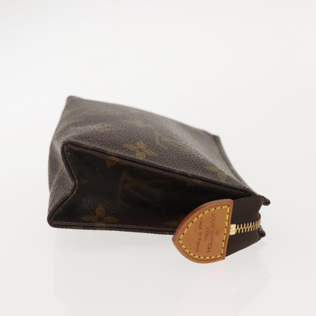 LOUIS VUITTON Monogram Poche Toilette 15 Pouch M47546 LV Auth 148928