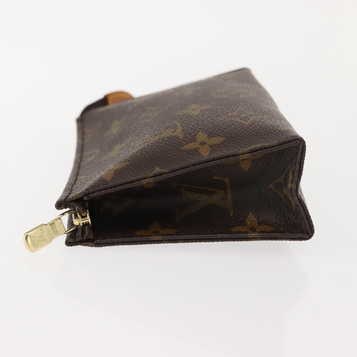 LOUIS VUITTON Monogram Poche Toilette 15 Pouch M47546 LV Auth 148928
