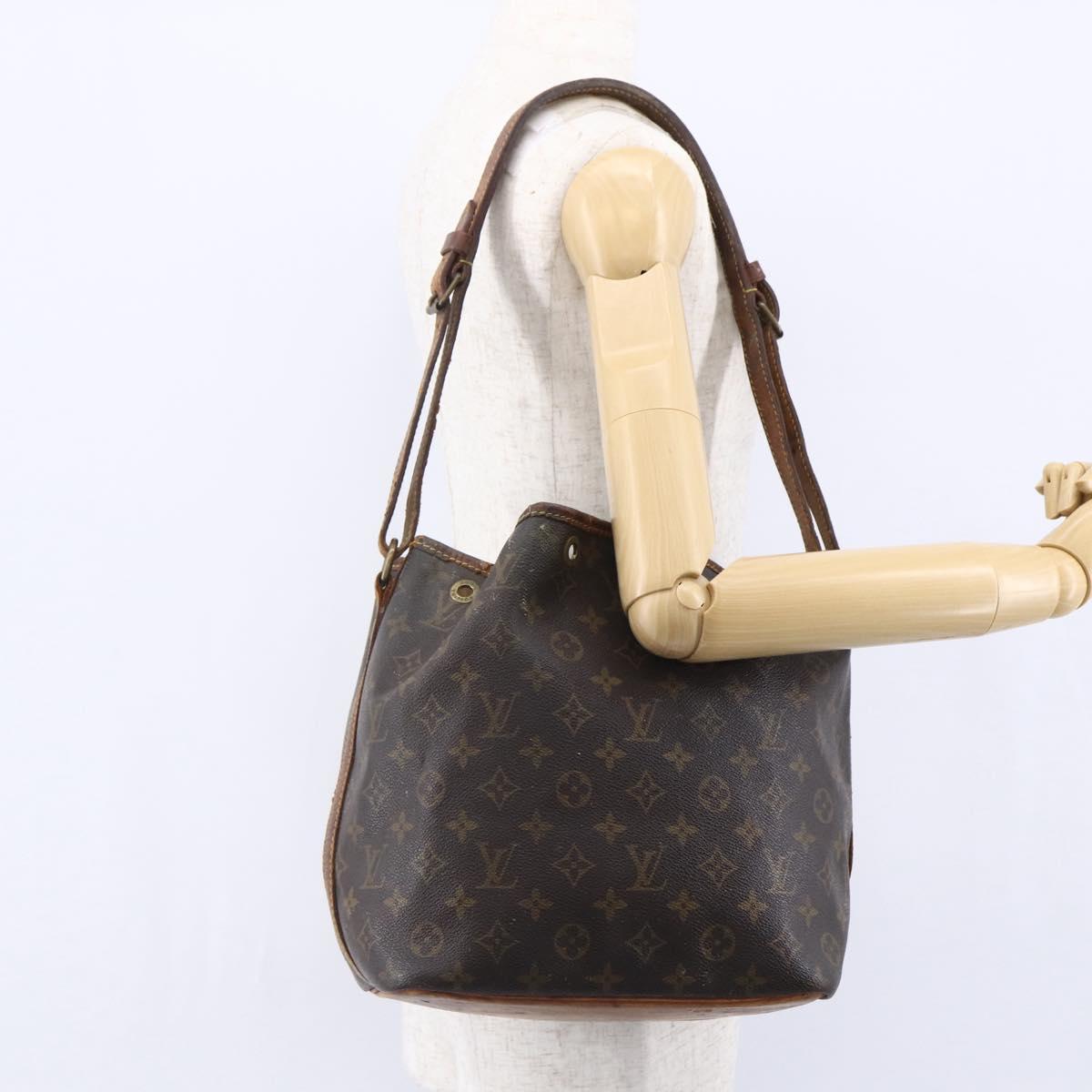 LOUIS VUITTON Monogram Petit Noe Shoulder Bag M42226 LV Auth 149034