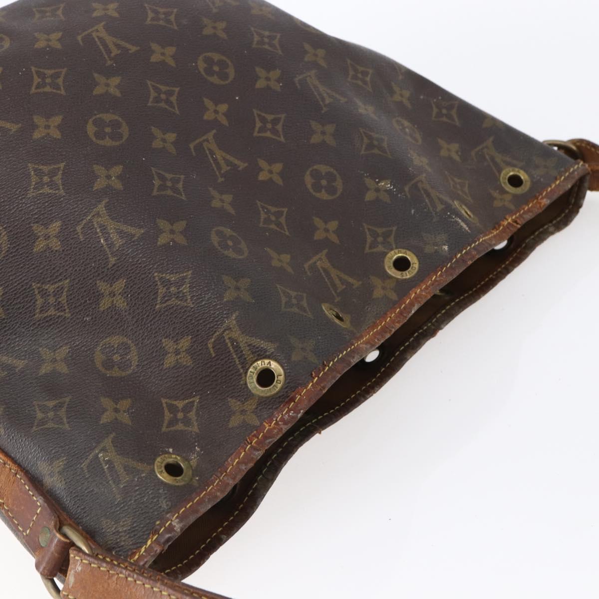 LOUIS VUITTON Monogram Petit Noe Shoulder Bag M42226 LV Auth 149034