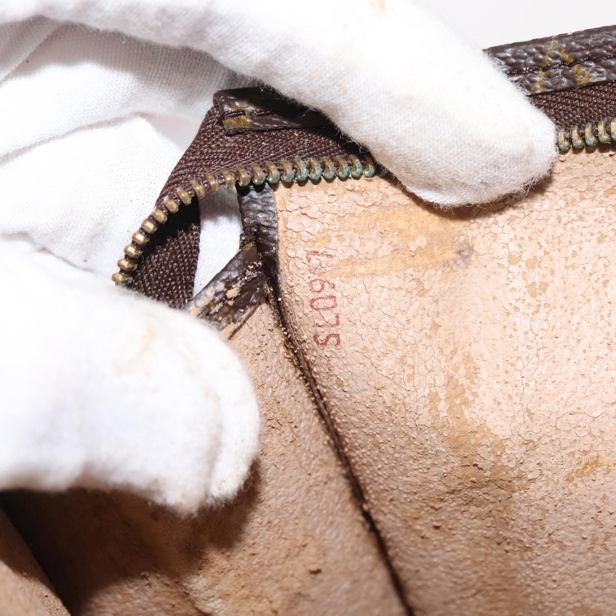 LOUIS VUITTON Monogram Poche Toilette 26 Pouch M47542 LV Auth 149284