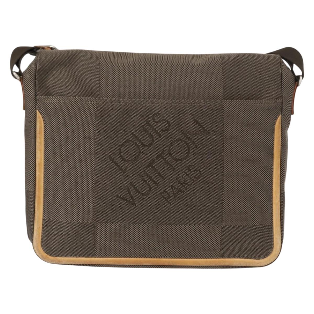 LOUIS VUITTON Damier Geant Messager Shoulder Bag Tail M93030 LV Auth 149506