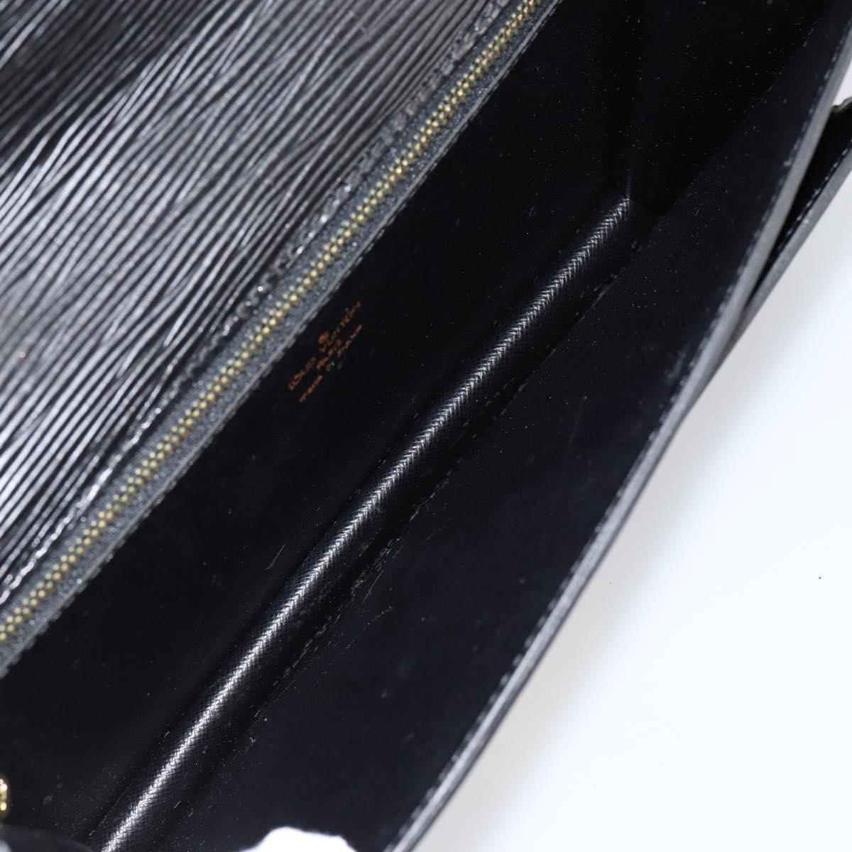 LOUIS VUITTON Epi Serie Dragonne Clutch Bag Black Noir M52612 LV Auth 149598