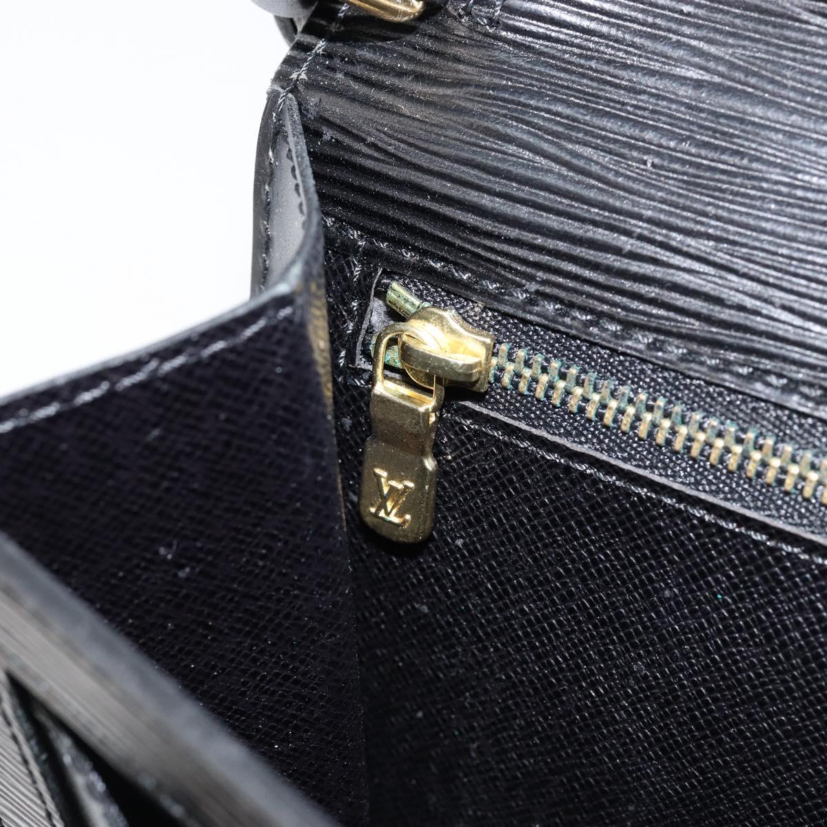 LOUIS VUITTON Epi Serie Dragonne Clutch Bag Black Noir M52612 LV Auth 149598