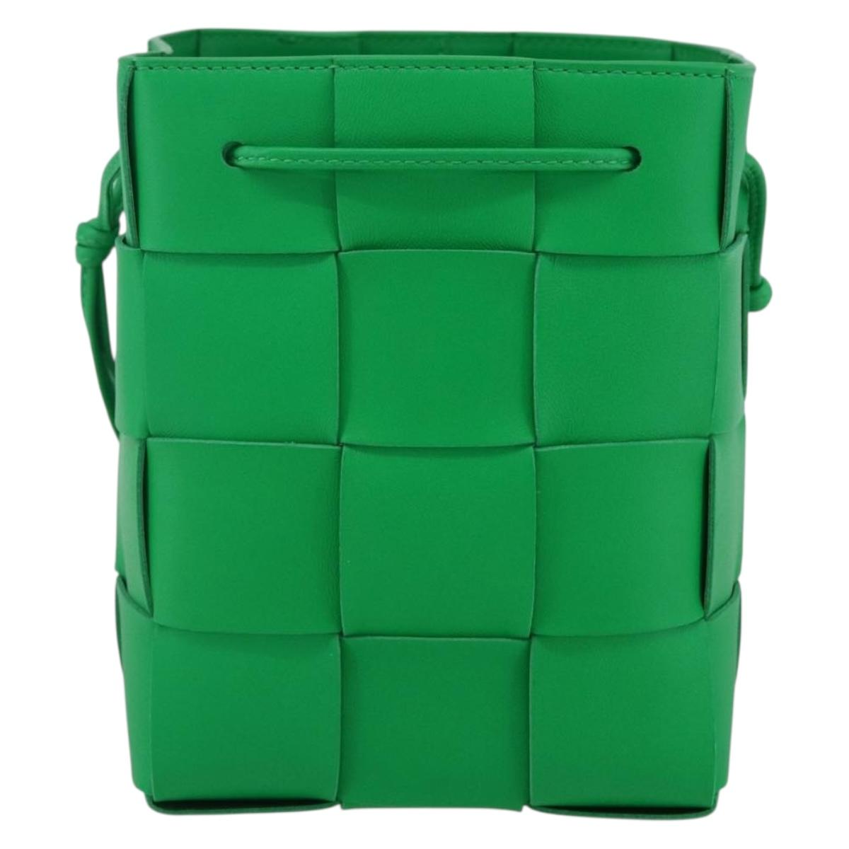BOTTEGA VENETA MAXI INTRECCIATO Small Cassette Bucket Leather Auth 149923SM