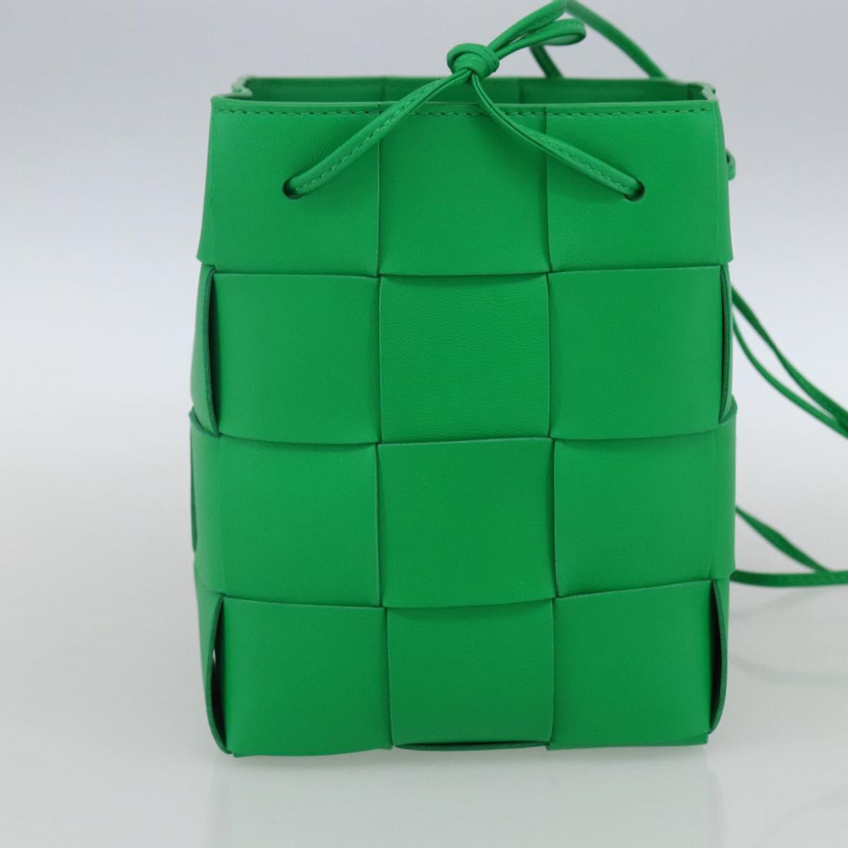 BOTTEGA VENETA MAXI INTRECCIATO Small Cassette Bucket Leather Auth 149923SM