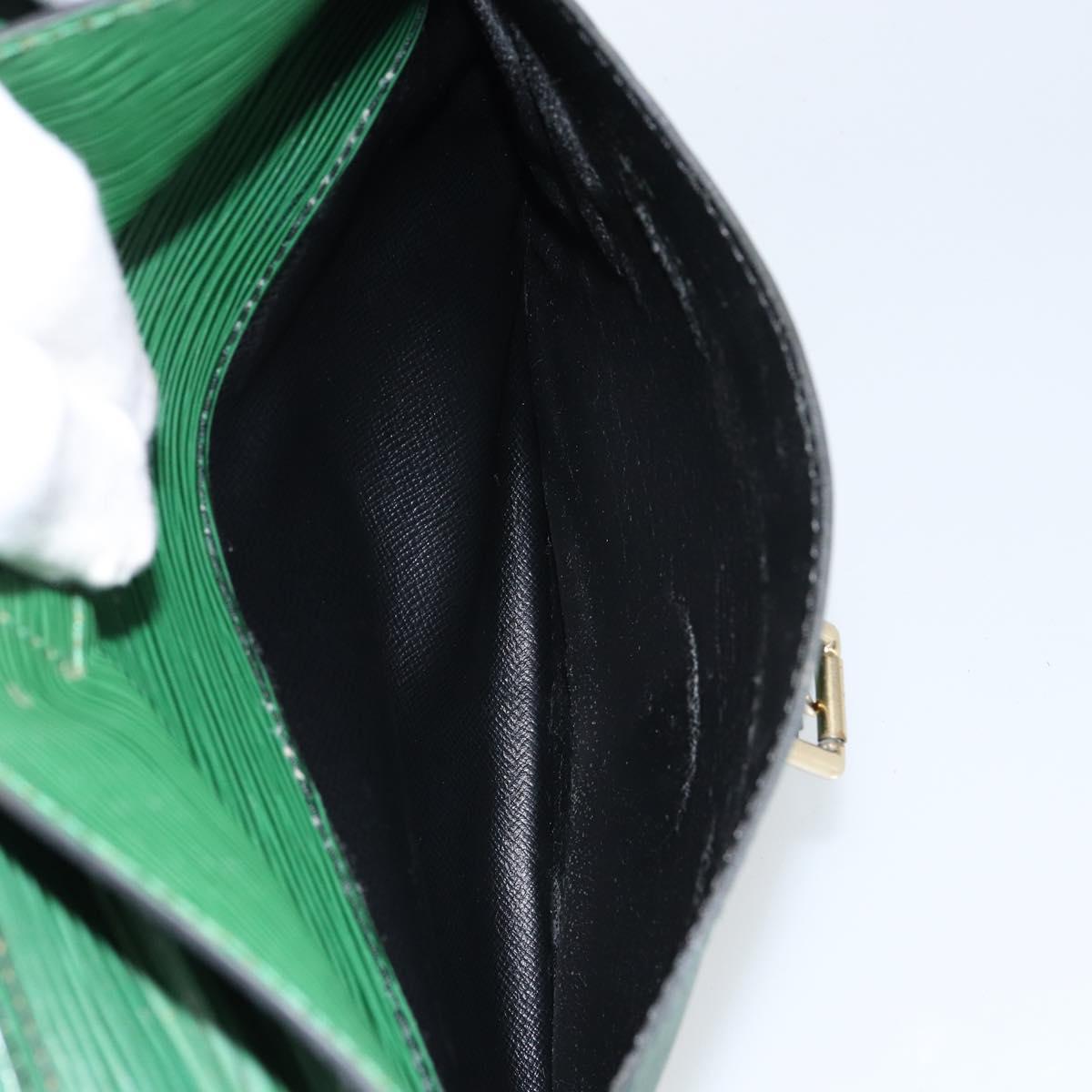 LOUIS VUITTON Epi Jeune Fille MM Shoulder Bag Green M52154 LV Auth 150019