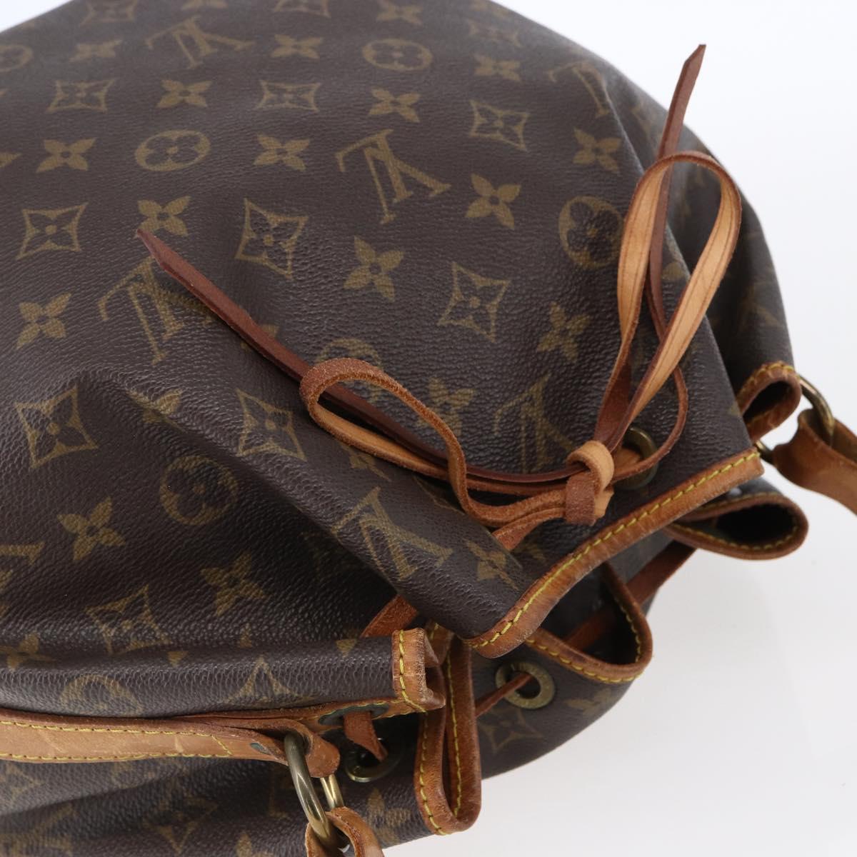 LOUIS VUITTON Monogram Petit Noe Shoulder Bag M42226 LV Auth 150165