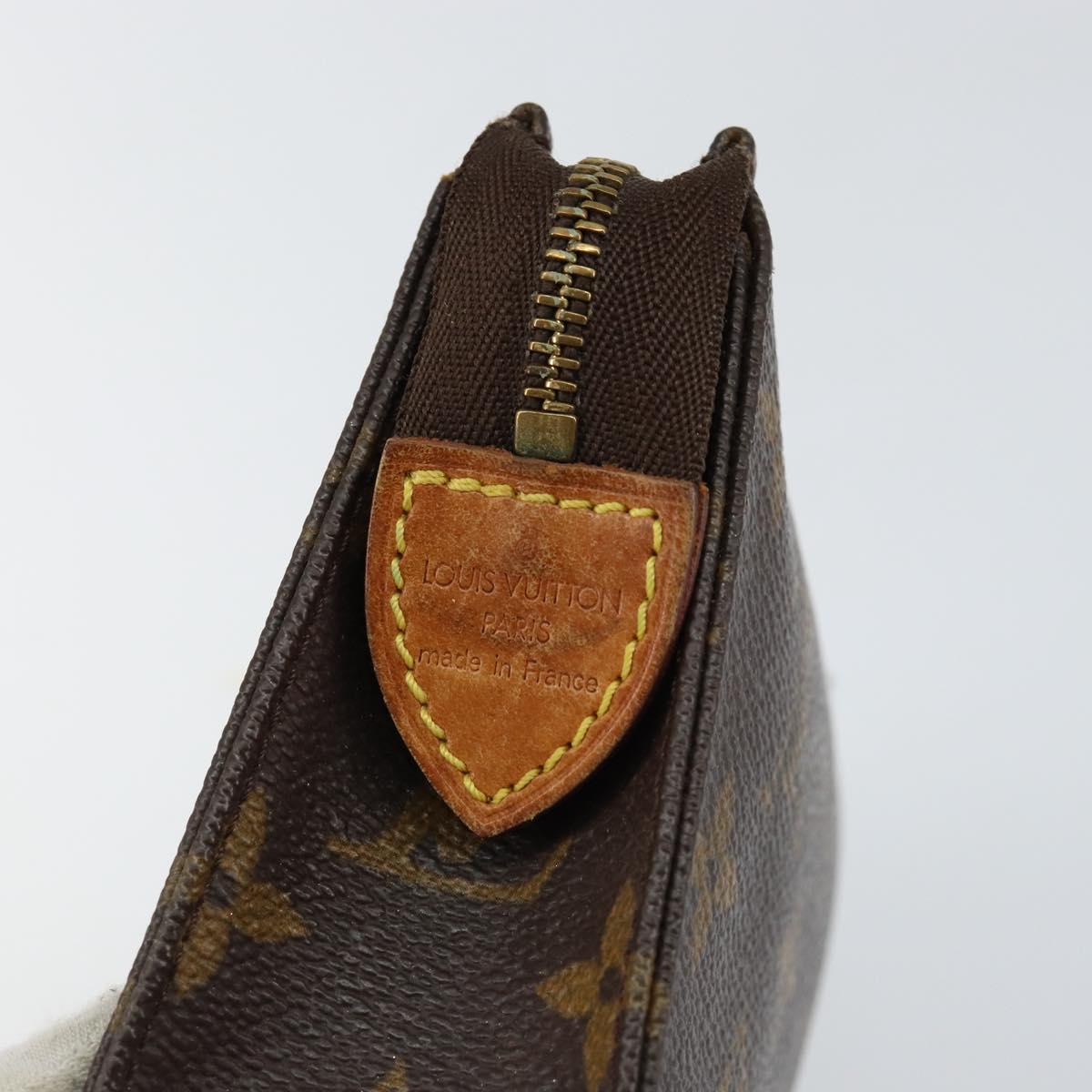 LOUIS VUITTON Monogram Poche Toilette 15 Pouch M47546 LV Auth 150596