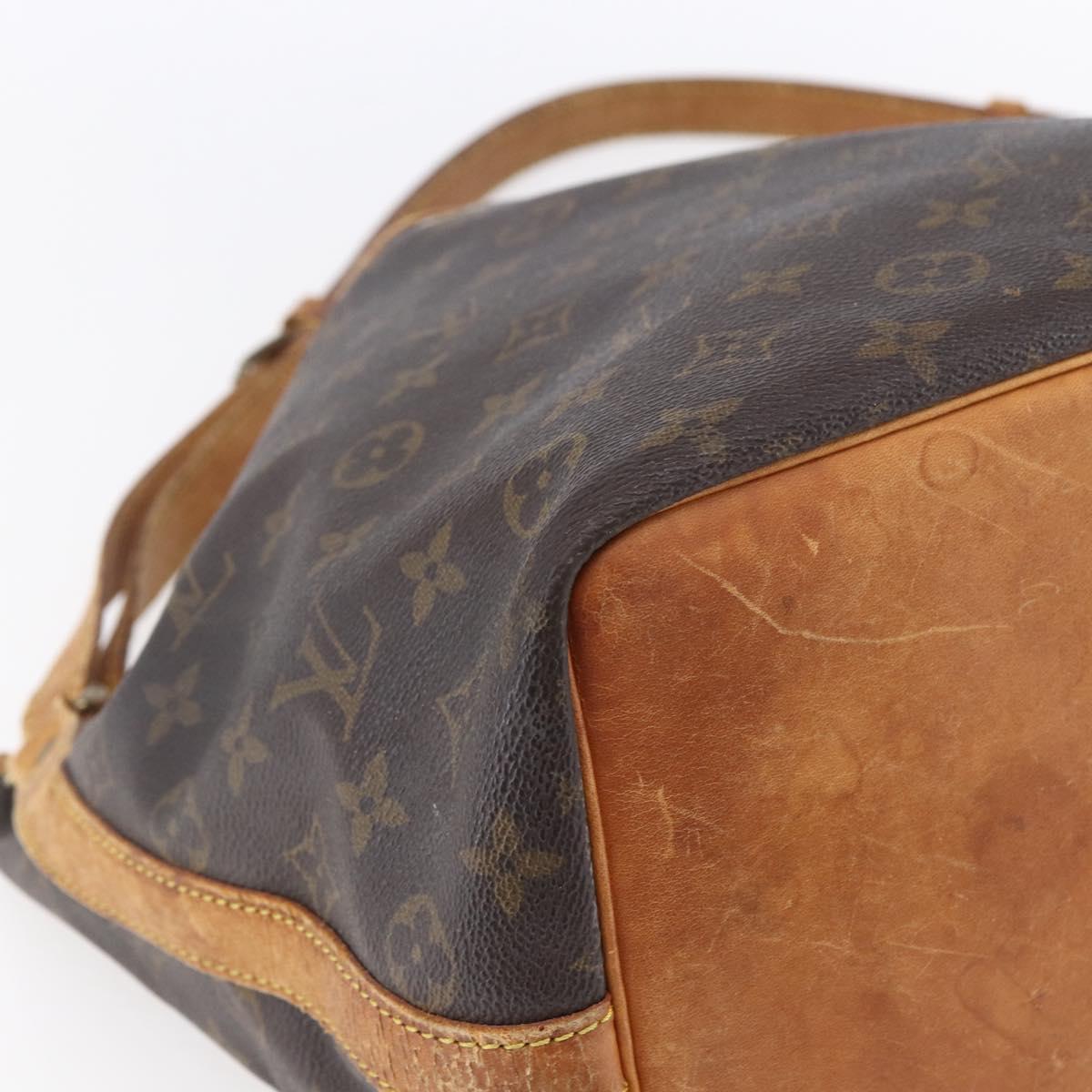 LOUIS VUITTON Monogram Petit Noe Shoulder Bag M42226 LV Auth 150660