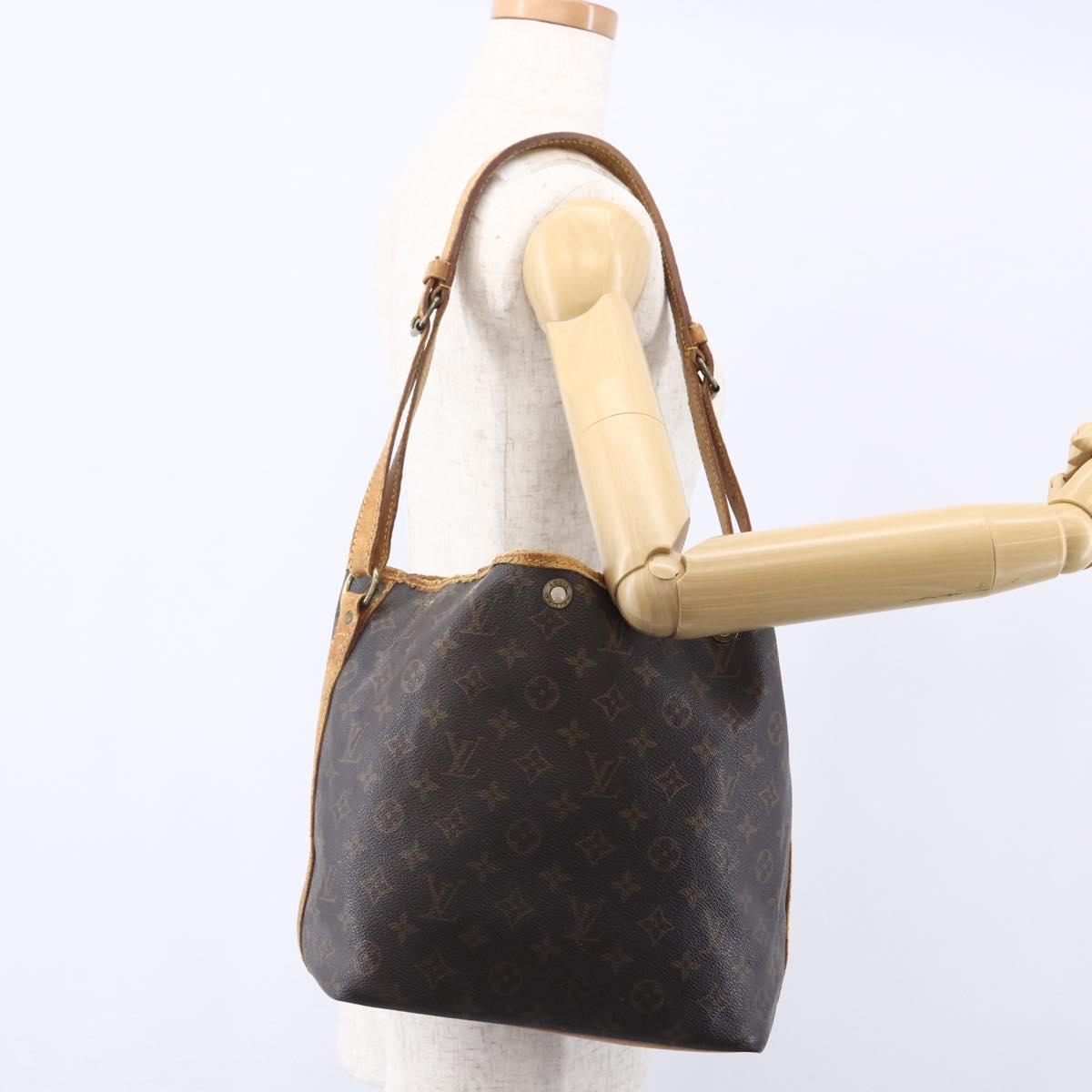 LOUIS VUITTON Monogram Petit Noe Shoulder Bag M42226 LV Auth 150660