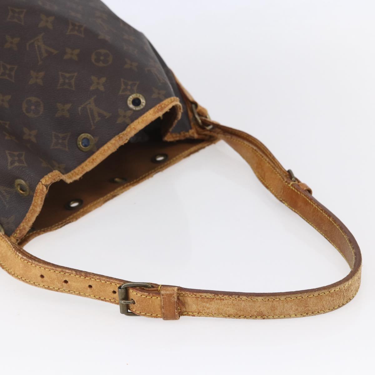 LOUIS VUITTON Monogram Petit Noe Shoulder Bag M42226 LV Auth 150660