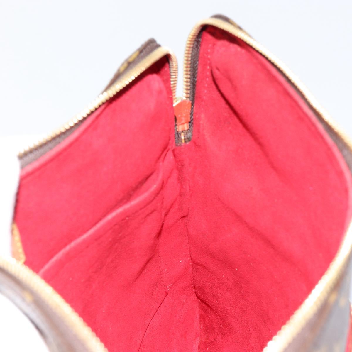 LOUIS VUITTON Monogram Coussin GM Shoulder Bag M51141 LV Auth 150828