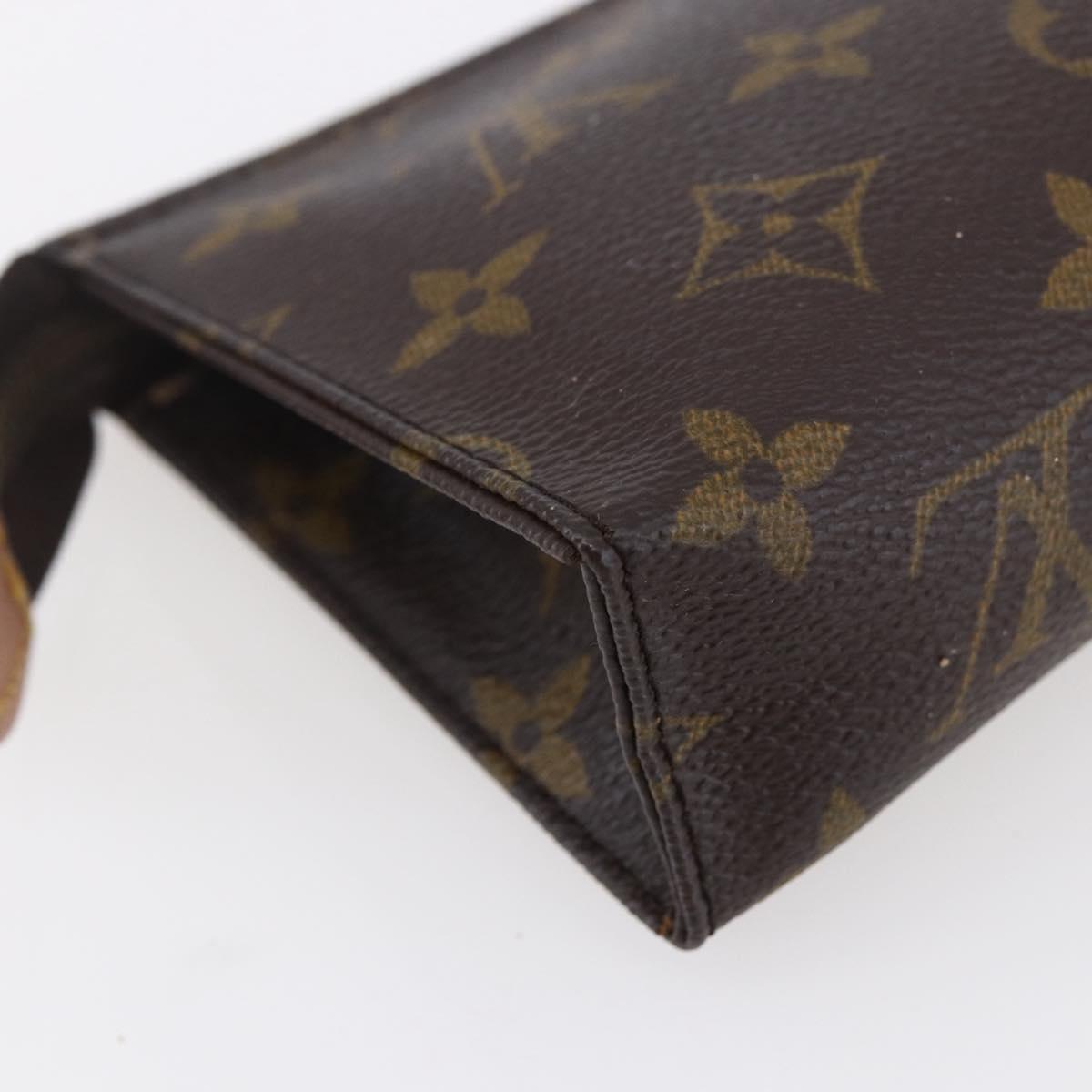 LOUIS VUITTON Monogram Poche Toilette 15 Pouch M47546 LV Auth 150887