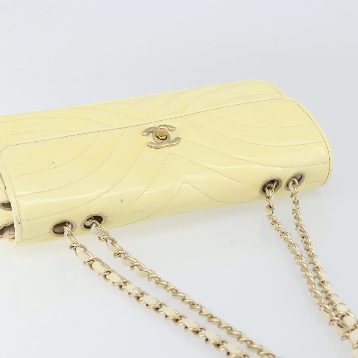 CHANEL Chain V Stitch Shoulder Bag Patent leather White Gold CC Auth 150967