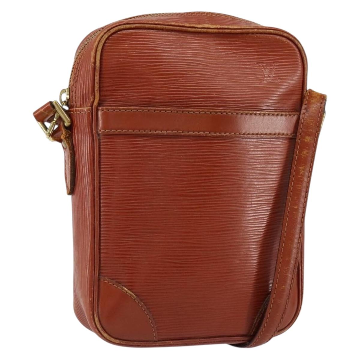 LOUIS VUITTON Epi Danube Shoulder Bag Brown M51694 LV Auth 151088