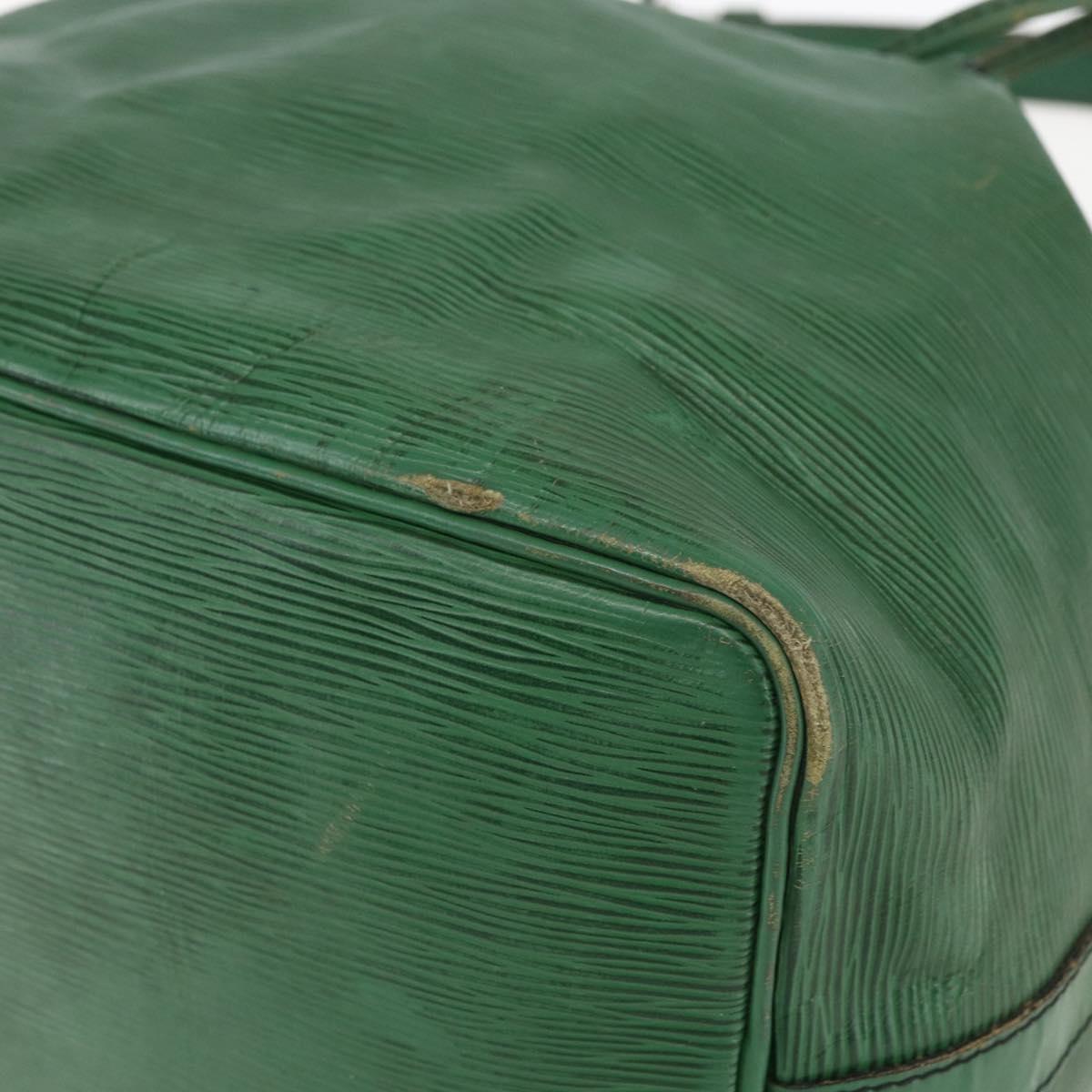 LOUIS VUITTON Epi Petit Noe Shoulder Bag Green M44104 LV Auth 151097