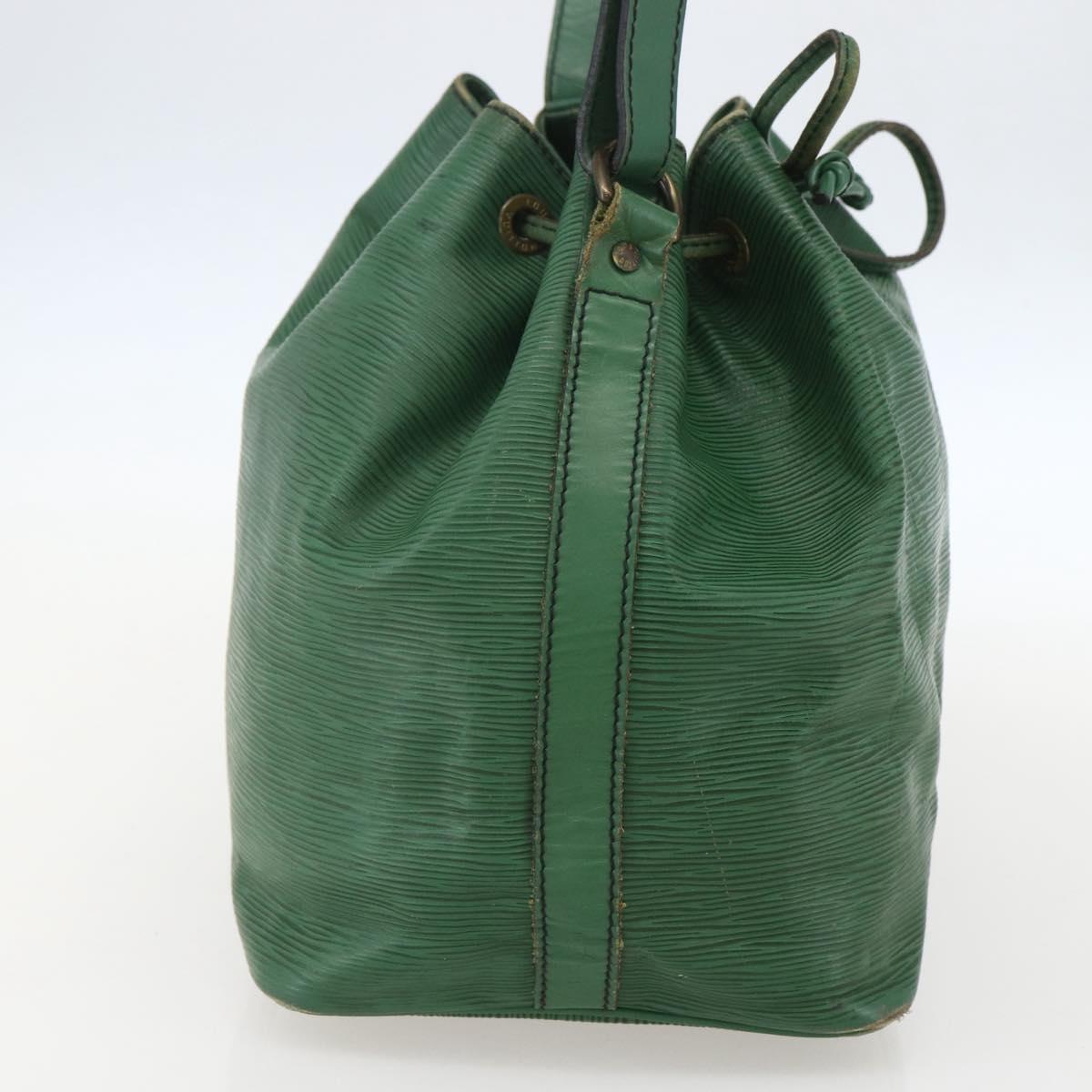 LOUIS VUITTON Epi Petit Noe Shoulder Bag Green M44104 LV Auth 151097