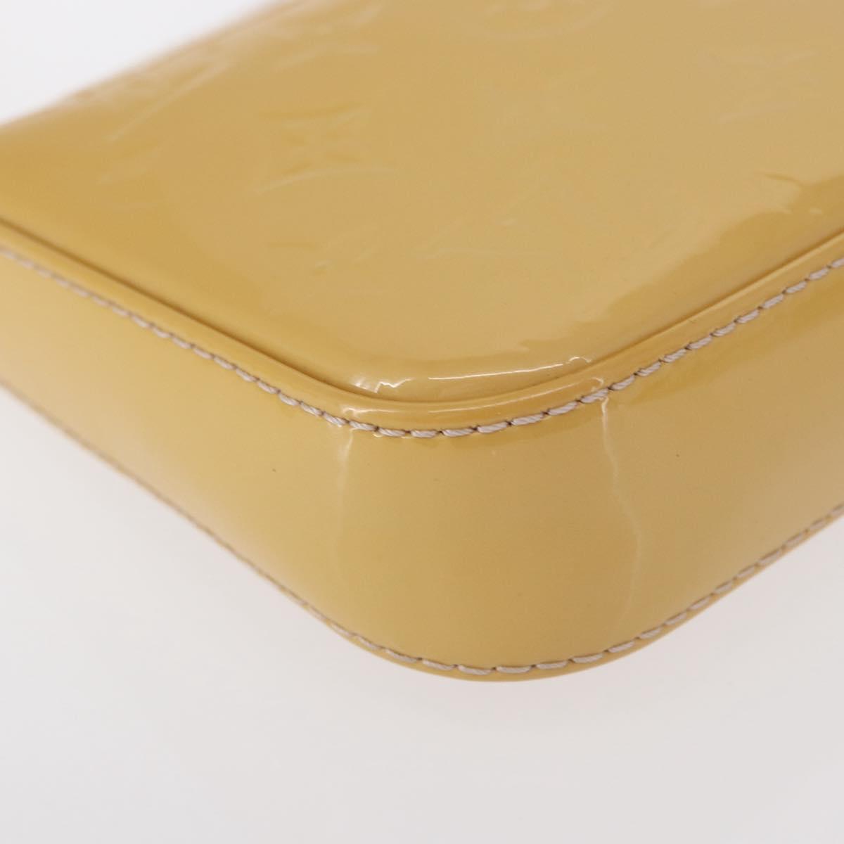 LOUIS VUITTON Vernis Pochette Accessoires Rose Angelique M90072 LV Auth 151201V