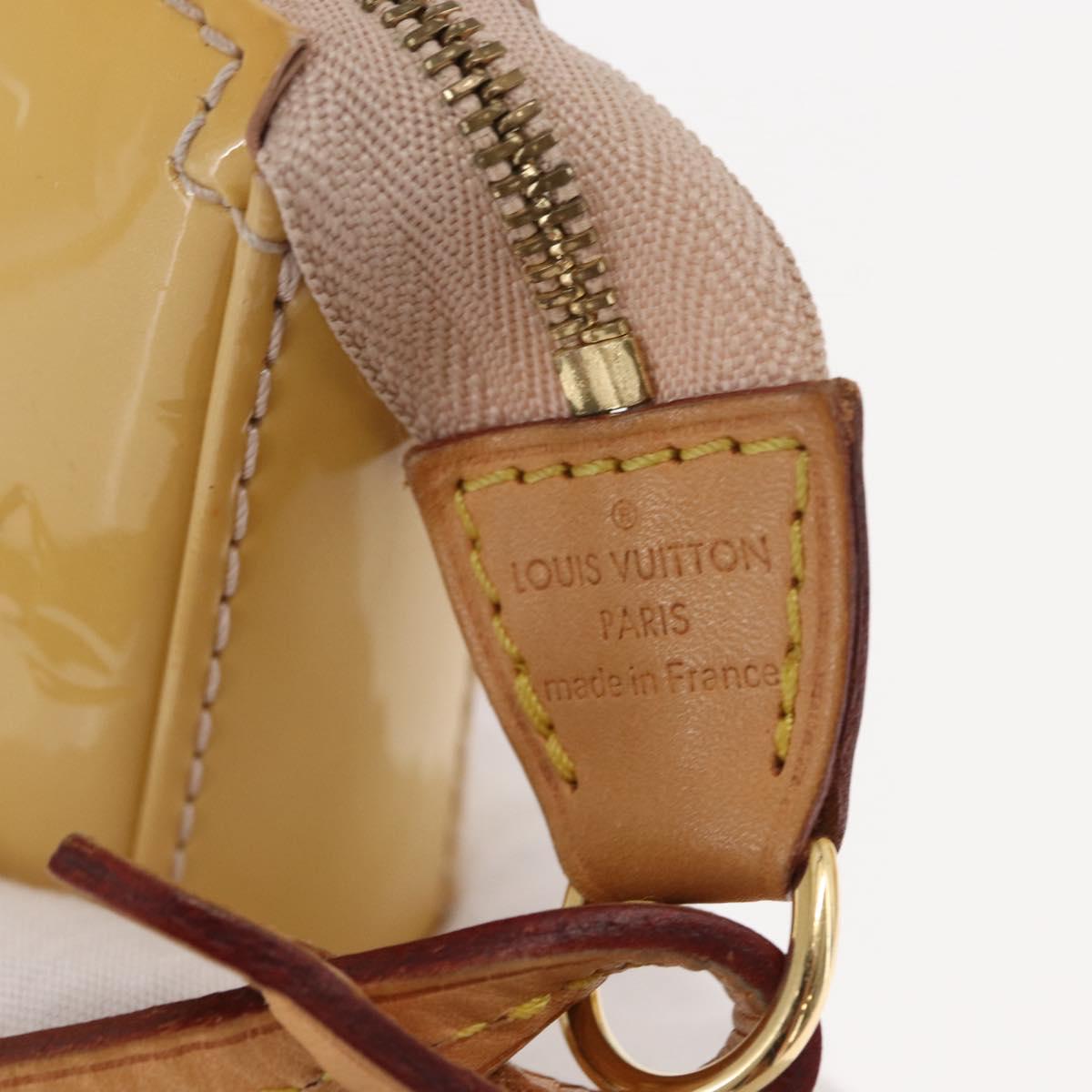 LOUIS VUITTON Vernis Pochette Accessoires Rose Angelique M90072 LV Auth 151201V