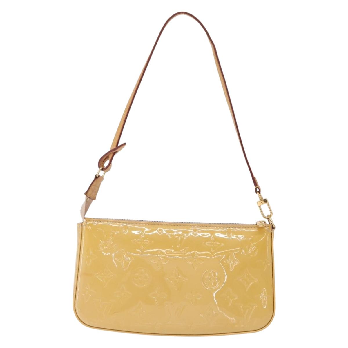 LOUIS VUITTON Vernis Pochette Accessoires Rose Angelique M90072 LV Auth 151201V