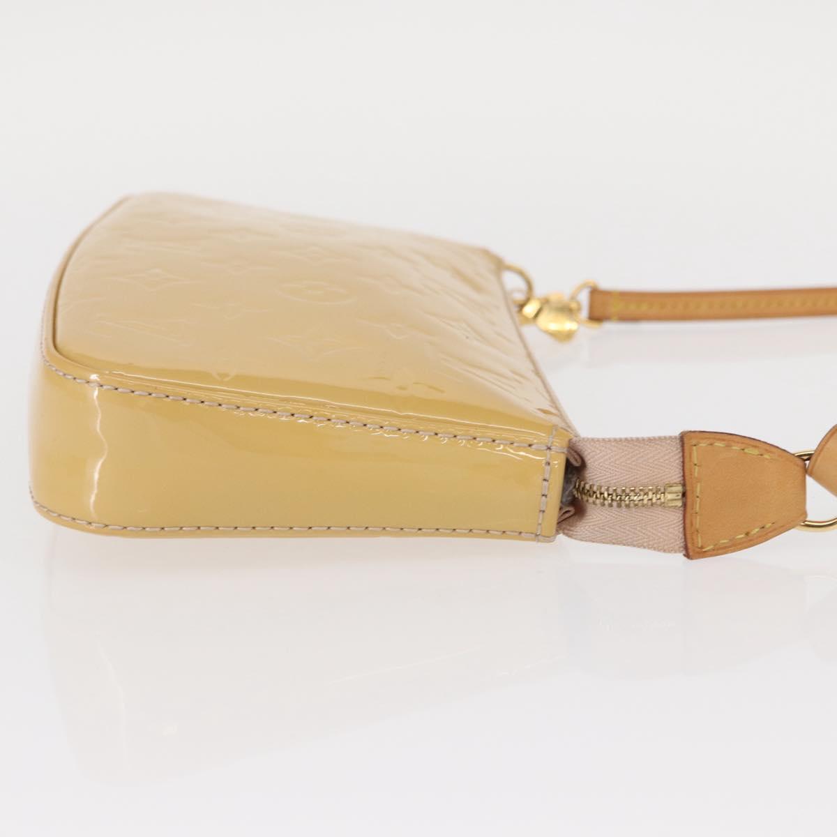 LOUIS VUITTON Vernis Pochette Accessoires Rose Angelique M90072 LV Auth 151201V