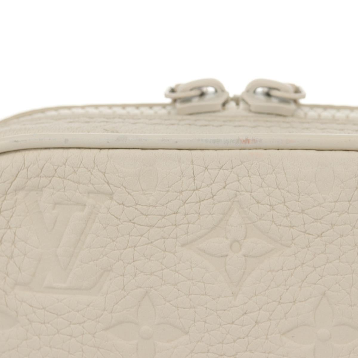 LOUIS VUITTON Taurillon Clemence Monogram Utility Side Bag M53256 Auth 151309M