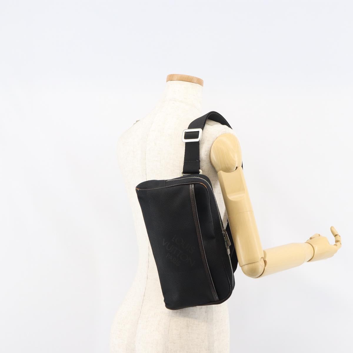 LOUIS VUITTON Damier Geant Acrobat Shoulder Bag Canvas Black M93620 Auth 151814