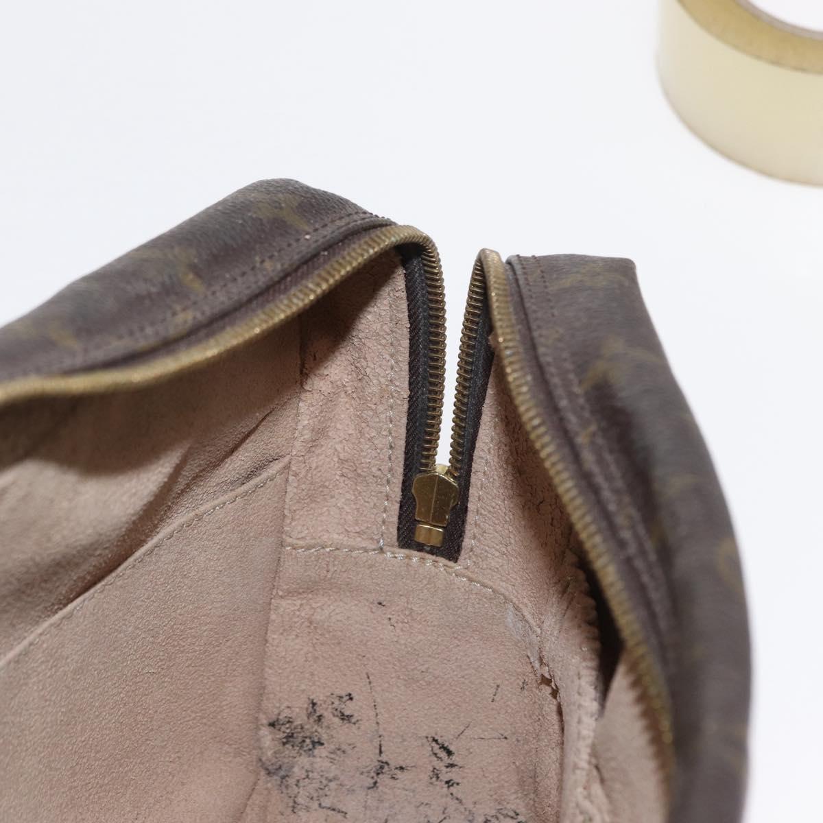 LOUIS VUITTON Monogram Trousse Toilette 28 Clutch Bag M47522 LV Auth 151817