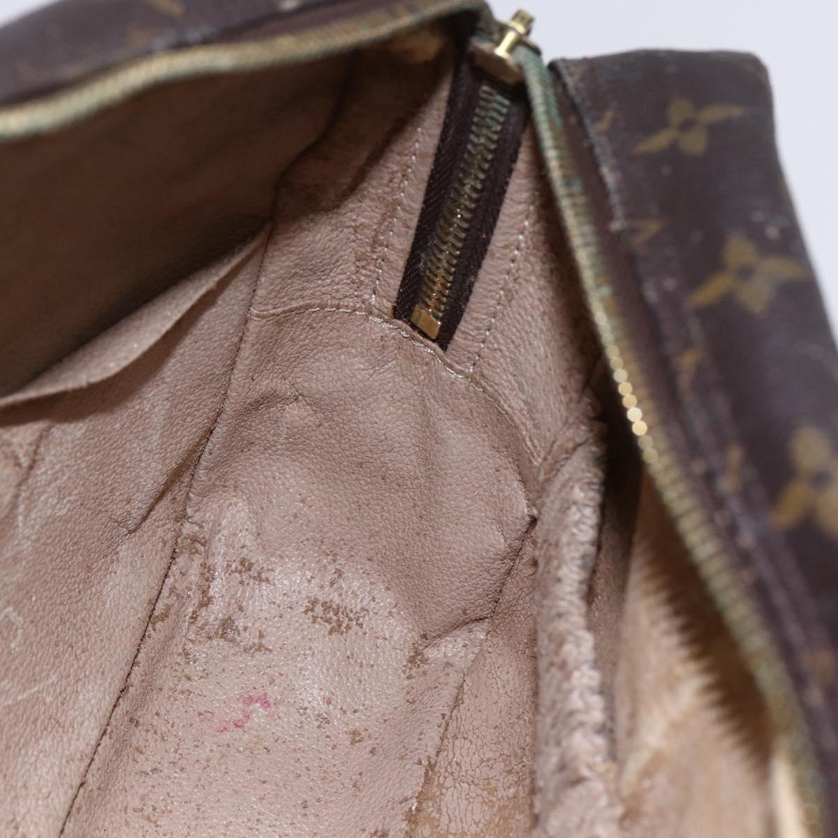 LOUIS VUITTON Monogram Trousse Toilette 28 Clutch Bag M47522 LV Auth 151986