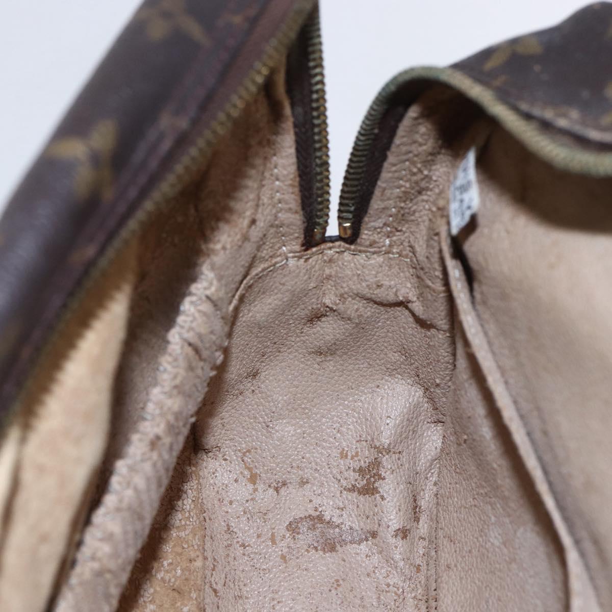 LOUIS VUITTON Monogram Trousse Toilette 28 Clutch Bag M47522 LV Auth 151986