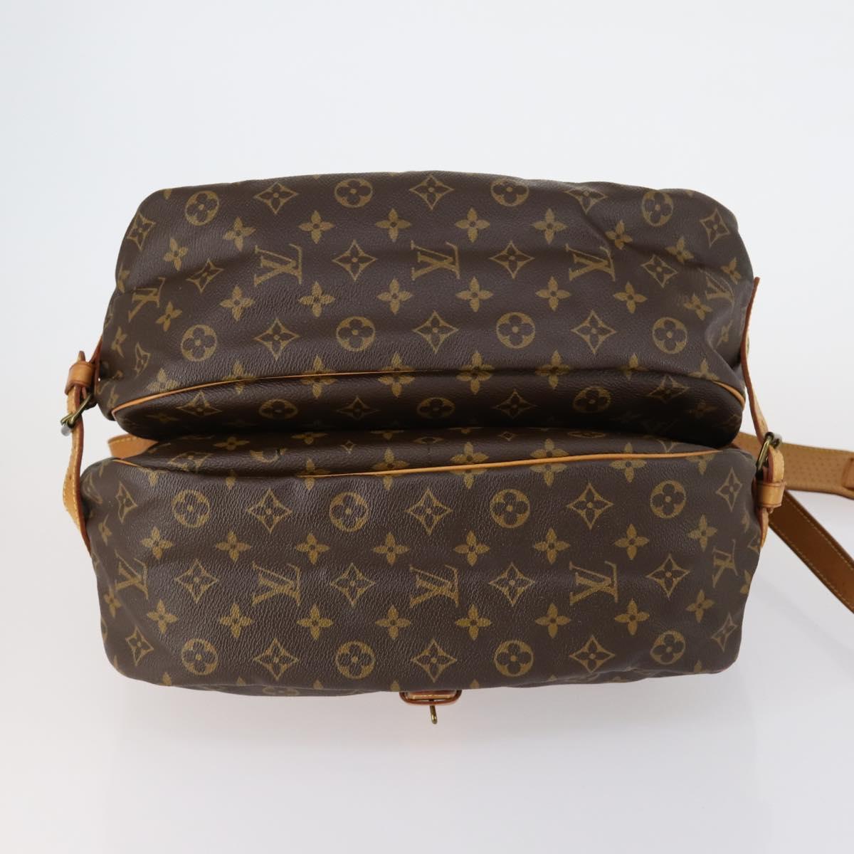 LOUIS VUITTON Monogram Saumur 35 Shoulder Bag M42254 LV Auth 152023