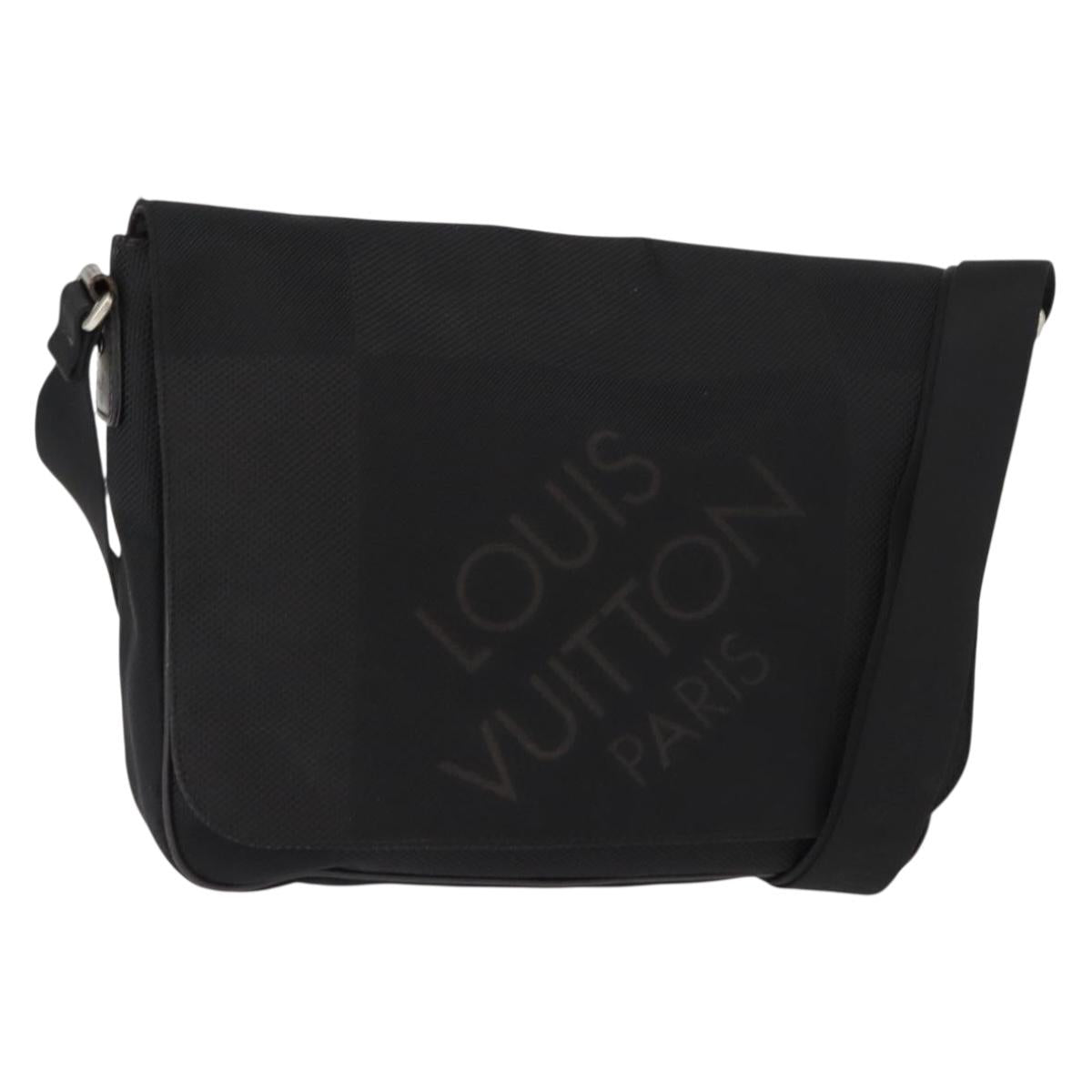 LOUIS VUITTON Damier Geant Petite Message Shoulder Bag Black M93618 Auth 152117