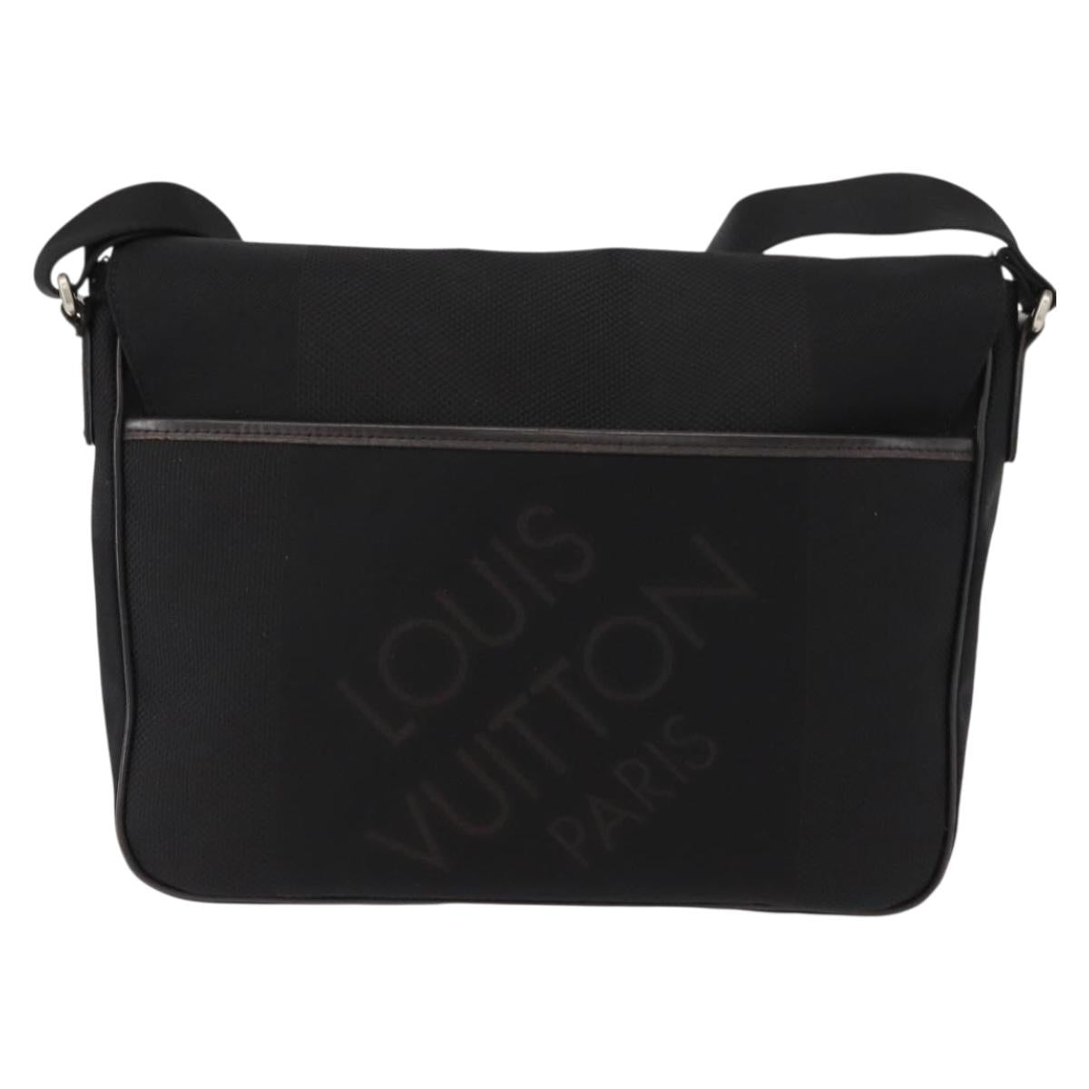 LOUIS VUITTON Damier Geant Petite Message Shoulder Bag Black M93618 Auth 152117